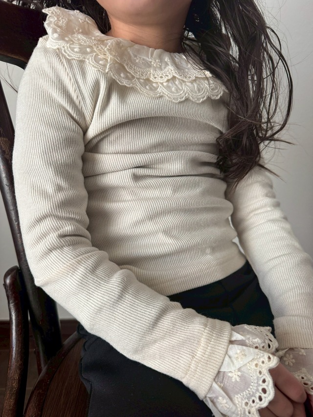 2258 frill tops / otaly