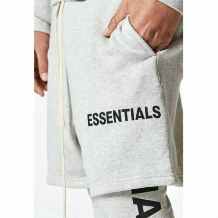 エッセンシャルズ FOG ESSENTIALS Fear of God スウェットショーツ