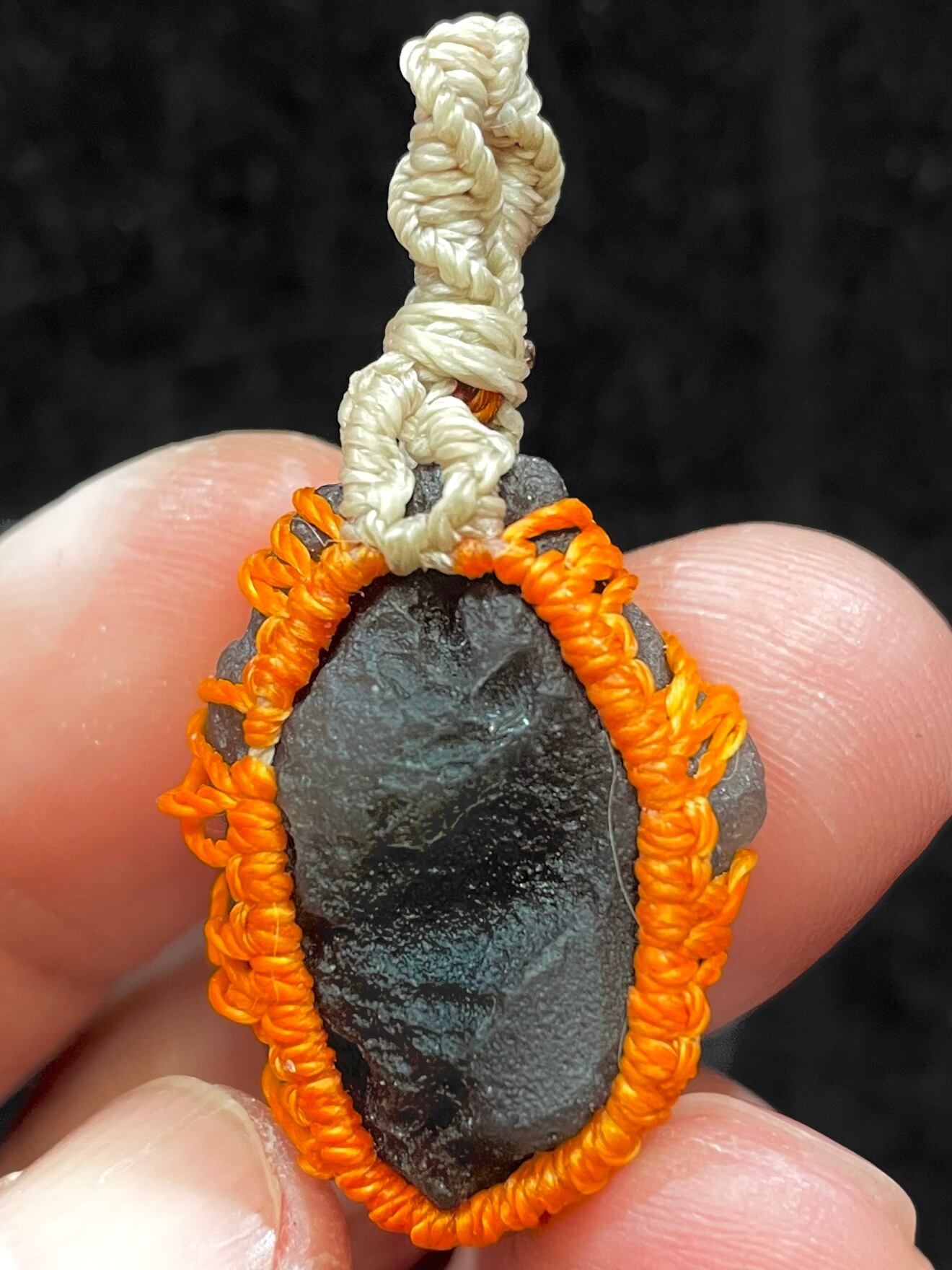 8) 心の癒し「アグニマニタイト」原石マクラメ編みPT