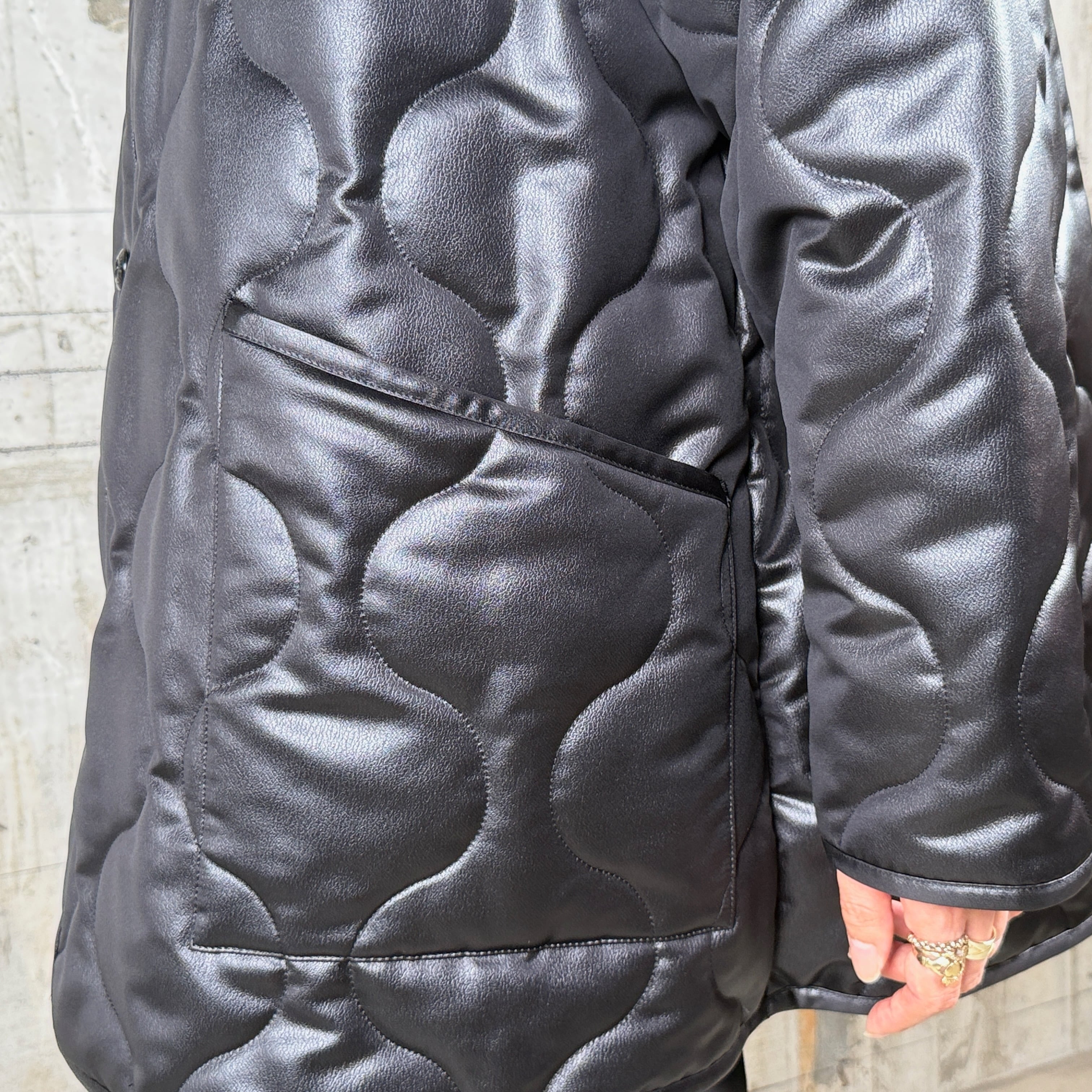 HYKE【ハイク】 FAUX LEATHER QUILTED JACKET (17604) / BLACK