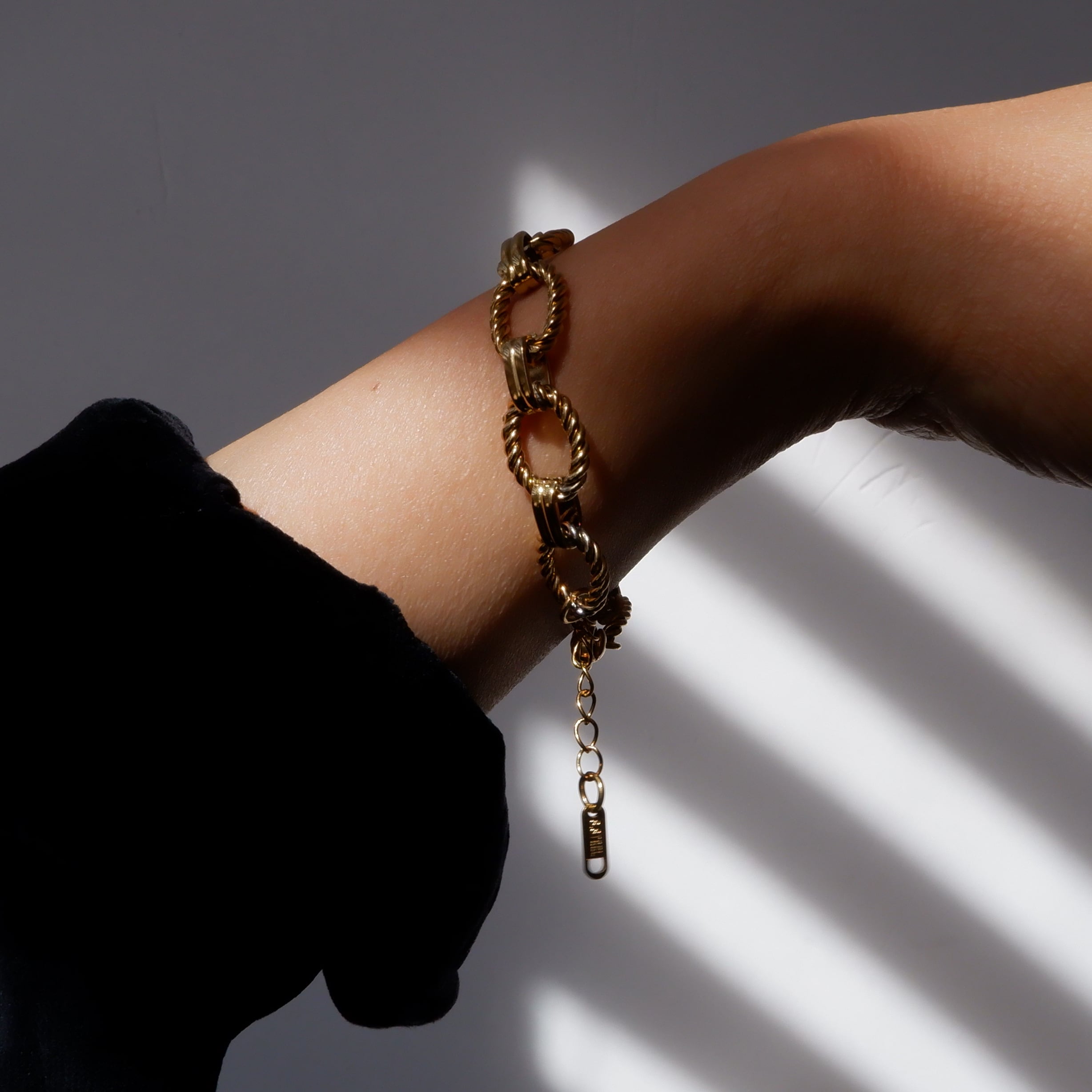 デンマーク製のピューターバングル (zon-26) | past things