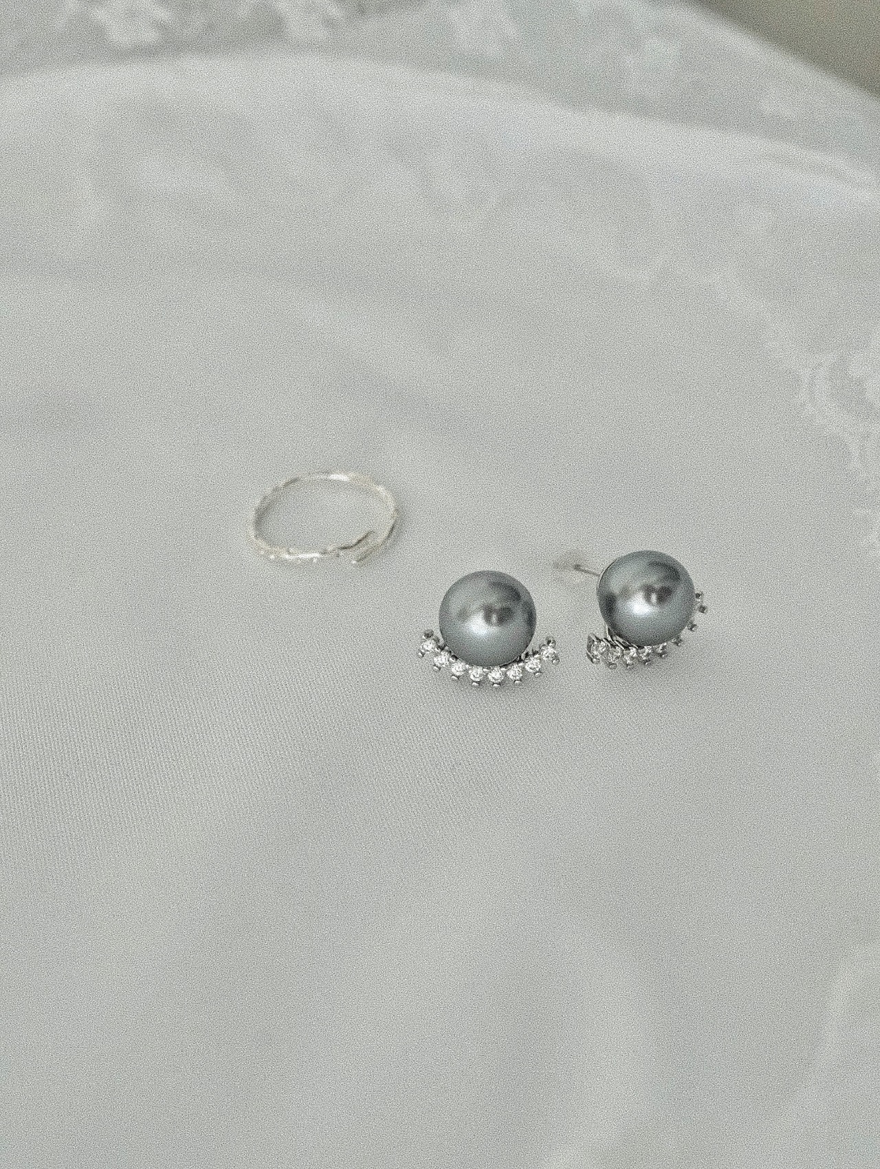 VEIL PINKY RING