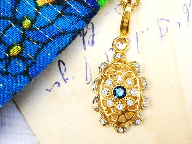 VINTAGE NECKLACE