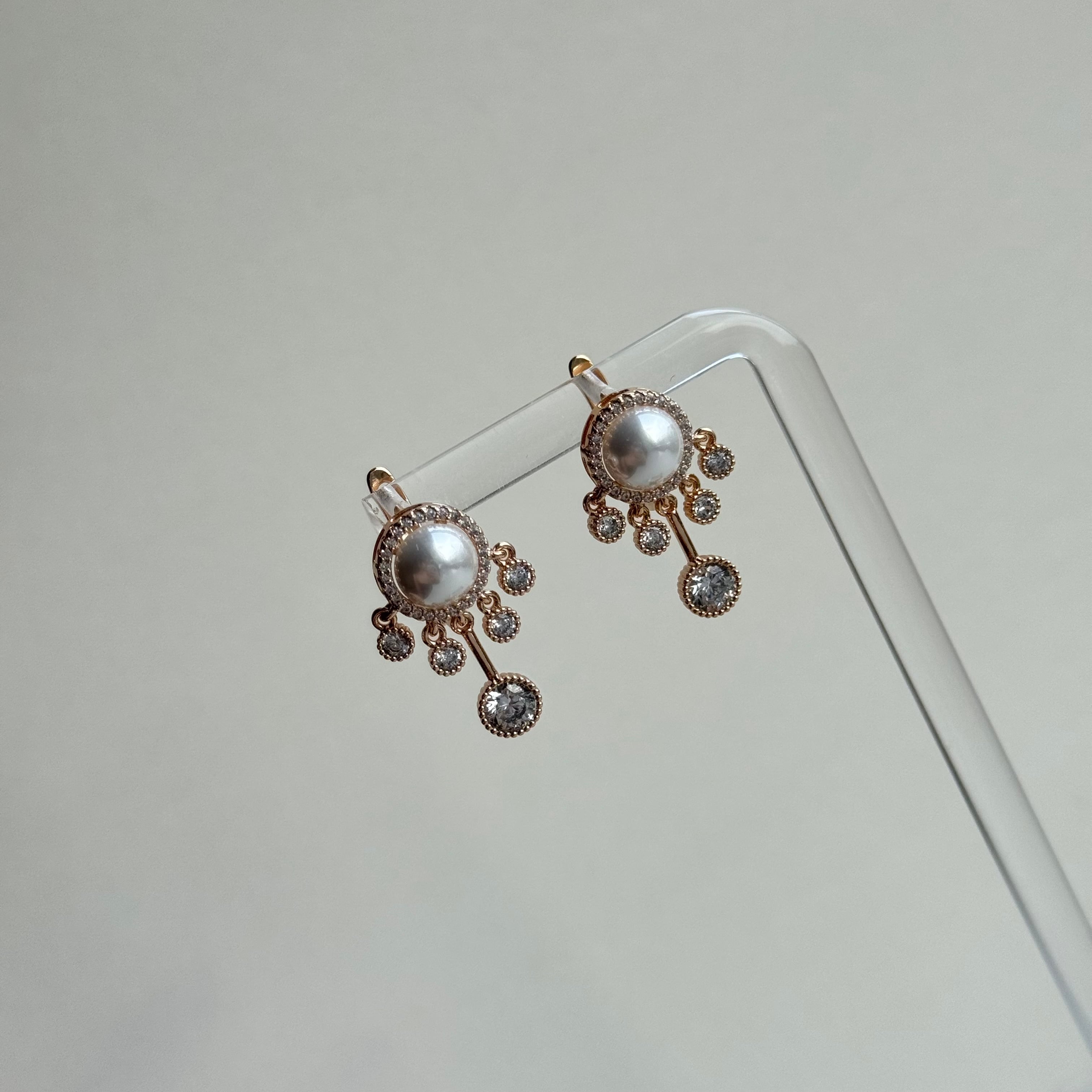 RAIN DROP PEARL HOOP 18Kコーティングリングピアス | Asian