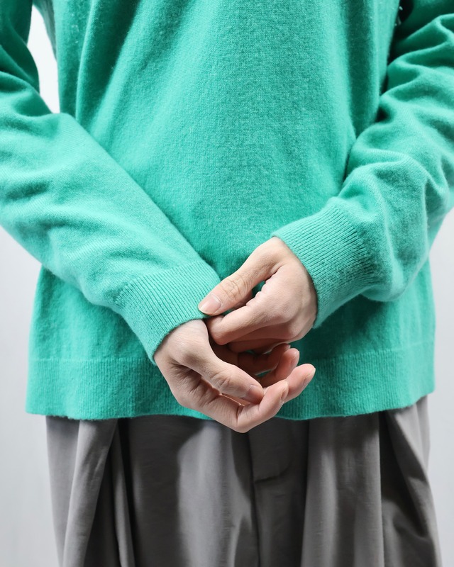 Green Cashmere V-Neck Knit