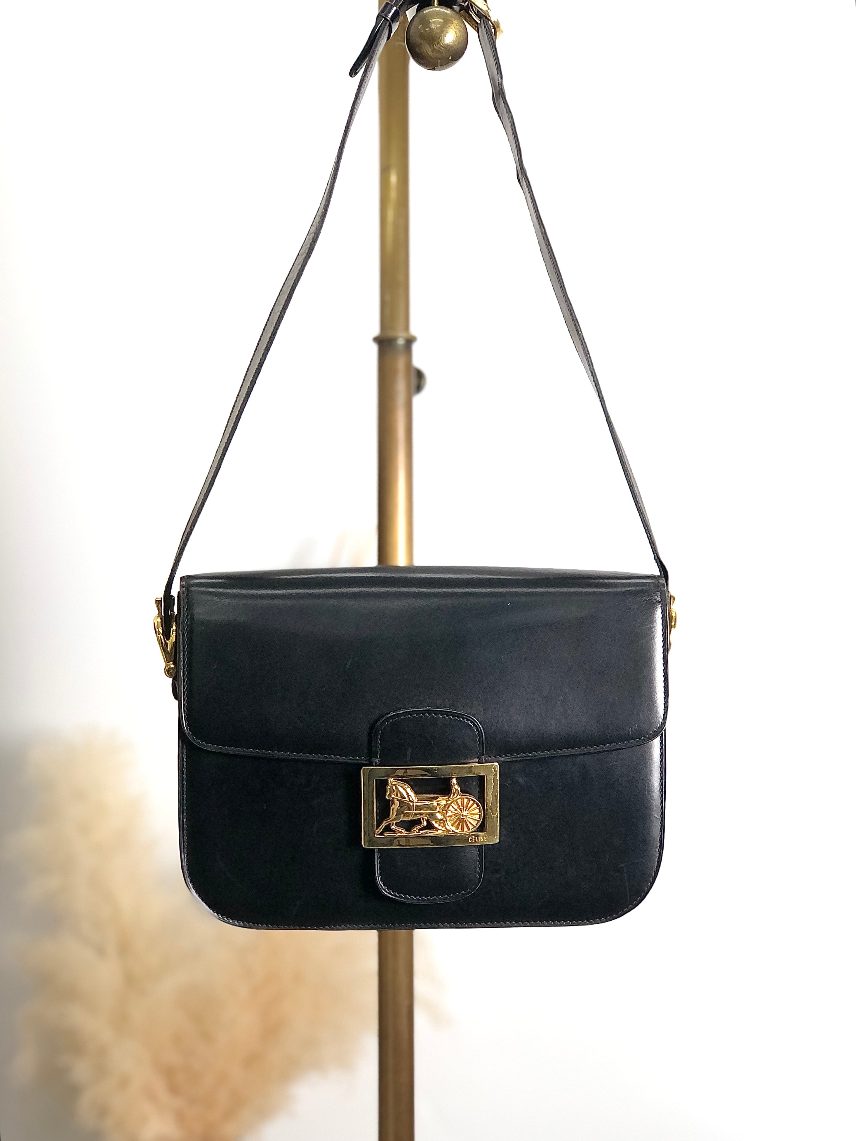 CELINE ショルダーバッグ ホースキャリッジ レザー ヴィンテージ オールド CELINE セリーヌ ショルダーバッグ ブラック 馬車 ホースキャリッジ
