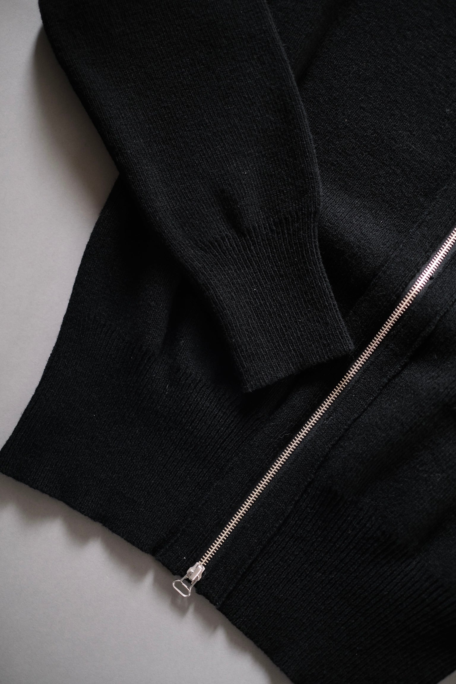 SLOPESLOW / Hard twisted shetlandwool type C-2 