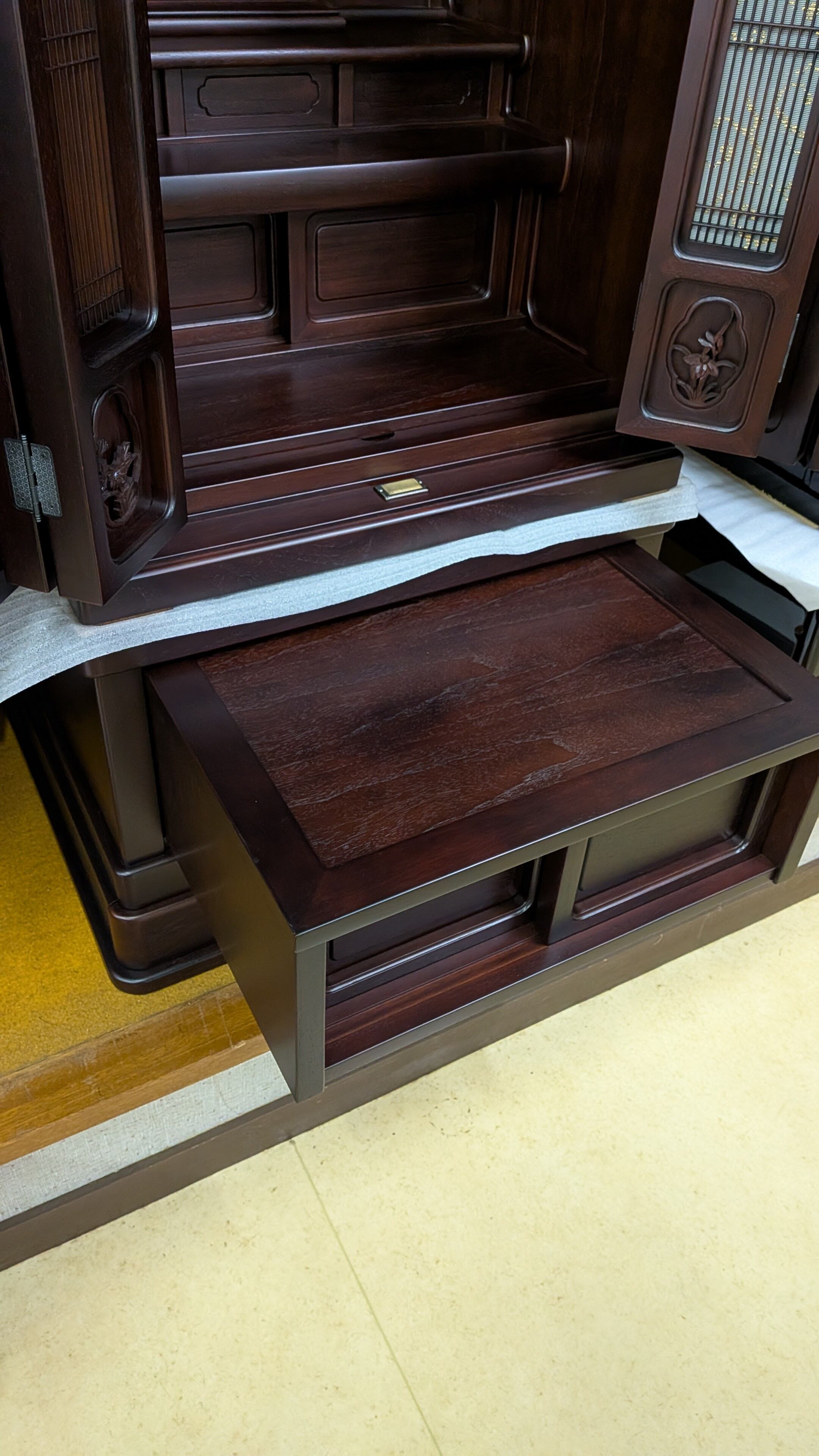 唐木仏壇 紫檀 20号 自社配送 高さ 172cm 幅 69cm 奥行 59cm 仏具付