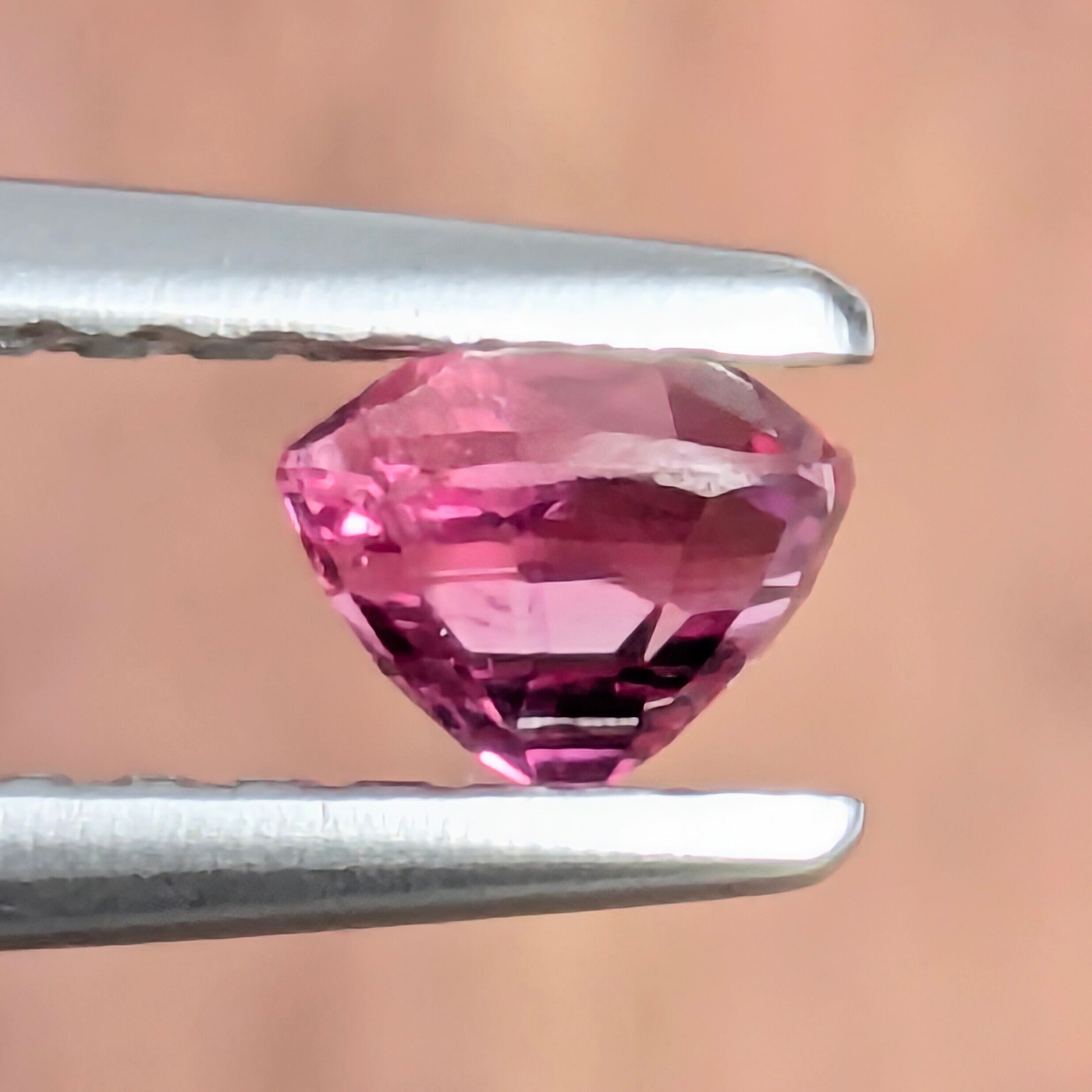 非加熱ピンクサファイアルース ミャンマー・モゴック産【0.42ct