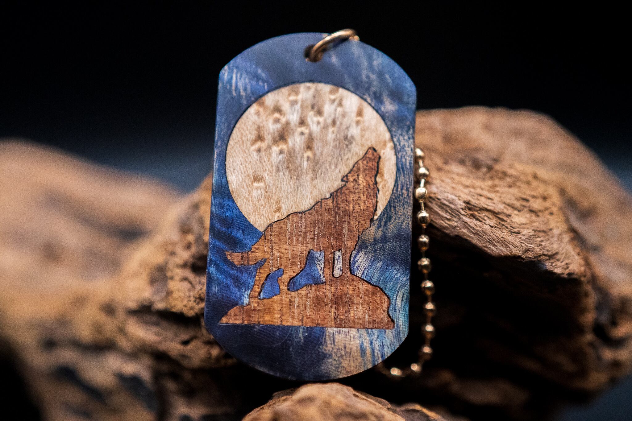 【朧Midnight Shallow】 スタビライズウッド 栃 ドッグタグ 象嵌 月と狼