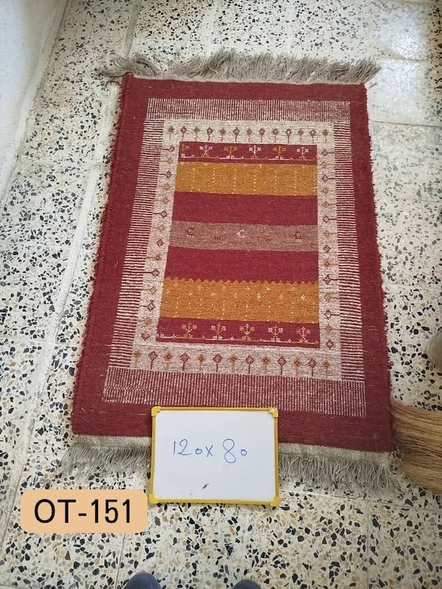 2026年 織りたてギャッベ【No.151】 ※現在、こちらの商品はイランに置いてあります。ご希望の方は先ずは在庫のご確認をお願いします。