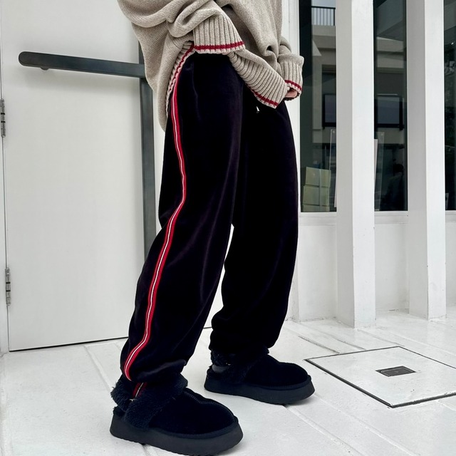 -dressbarn- side line velours pants