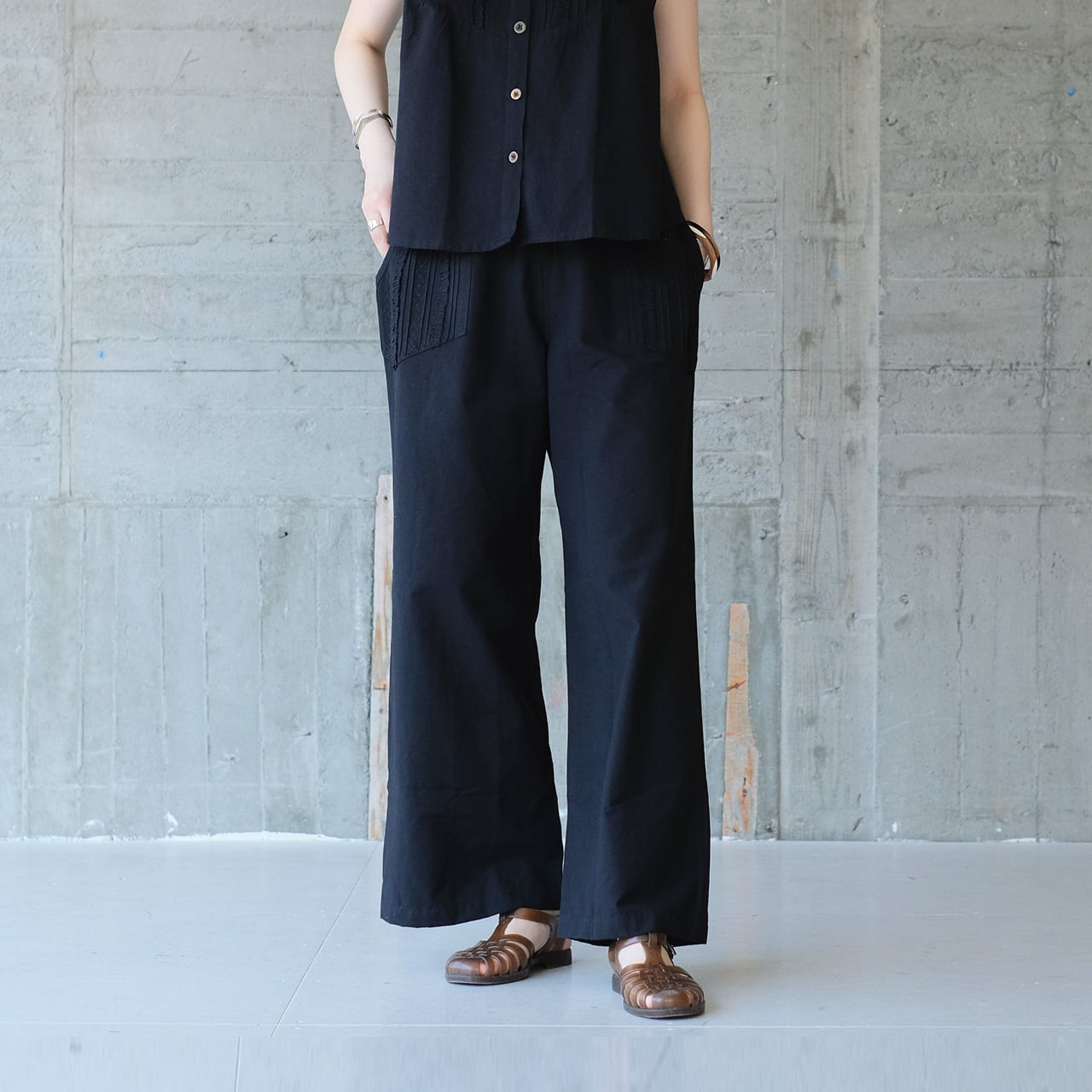 大人可愛い♡ピンタックフリルパンツ(26s-04)ブラック