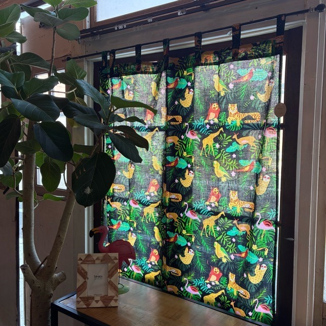 India animal & Botanical  door curtain　インド　アニマル＆ボタニカルドアカーテン　AB　ブラック　100×180cm　間仕切り　暖簾　植物　コットン　木版