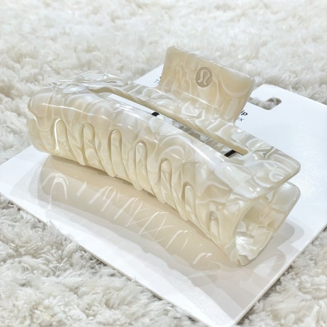 lululemon】ルルレモン Extra Large Claw Hair Clip ヘアクリップ 髪