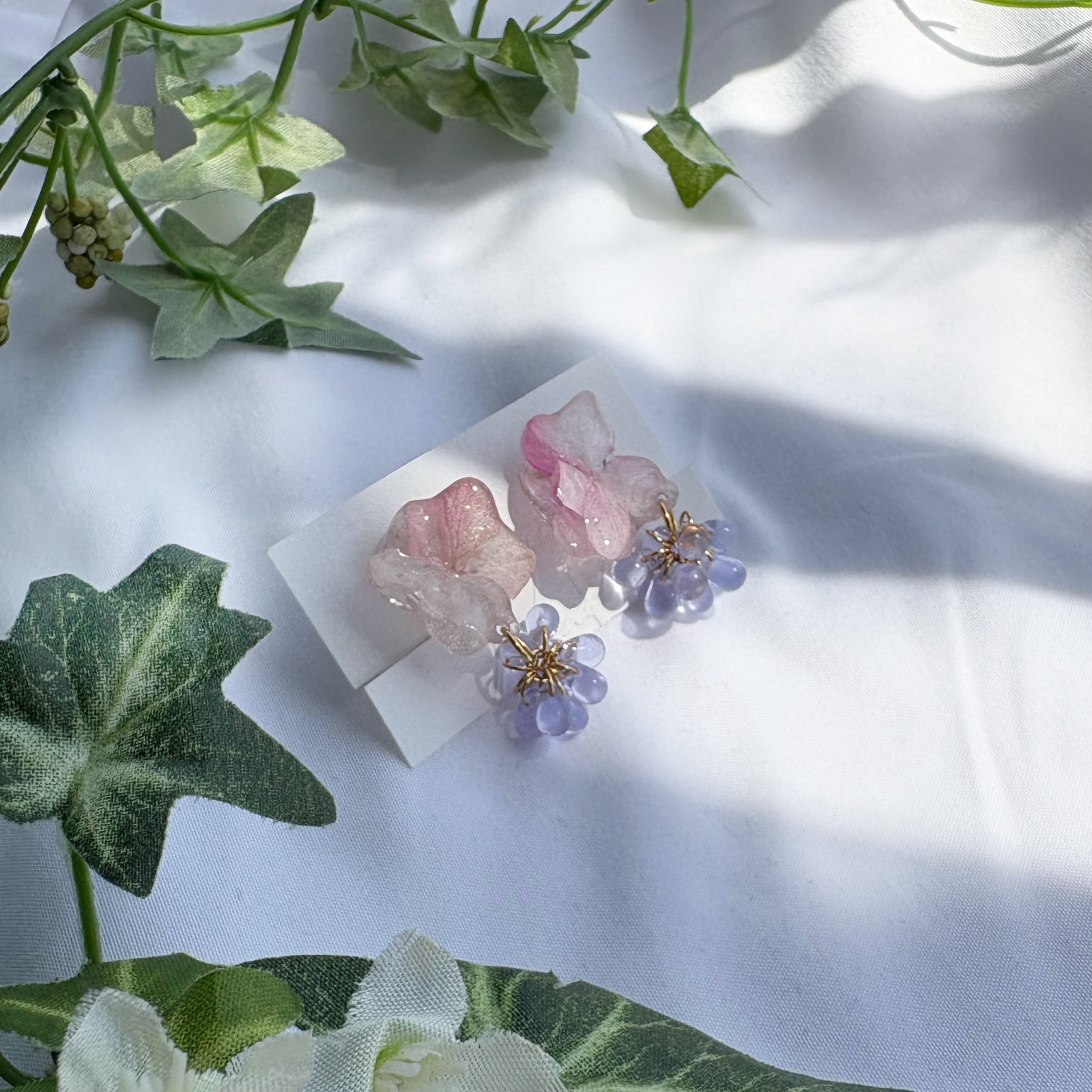 溢れる紫陽花の梅雨 イヤリング