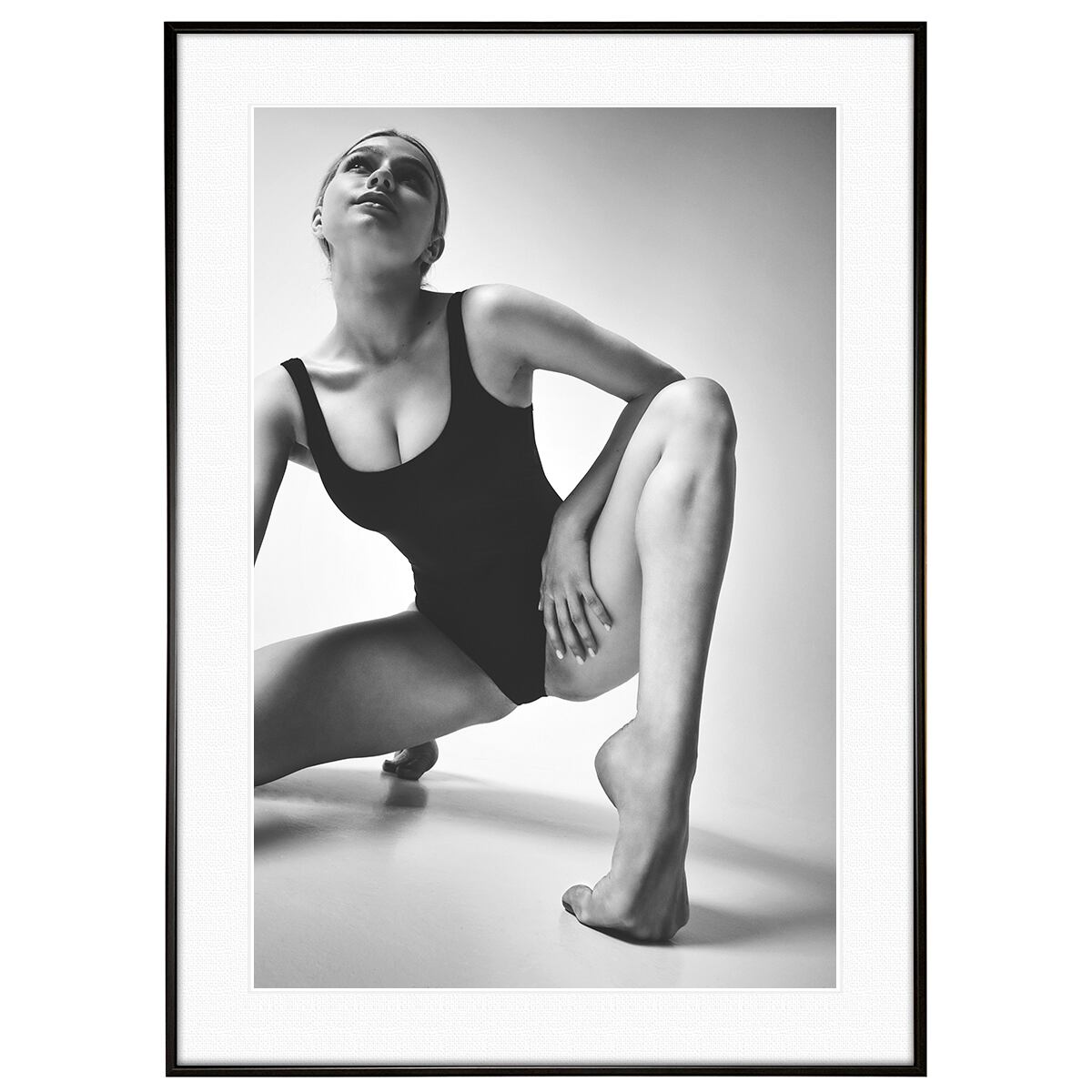 人物写真 水着姿の女性 インテリアアート モノクロポスター額装 AS3630