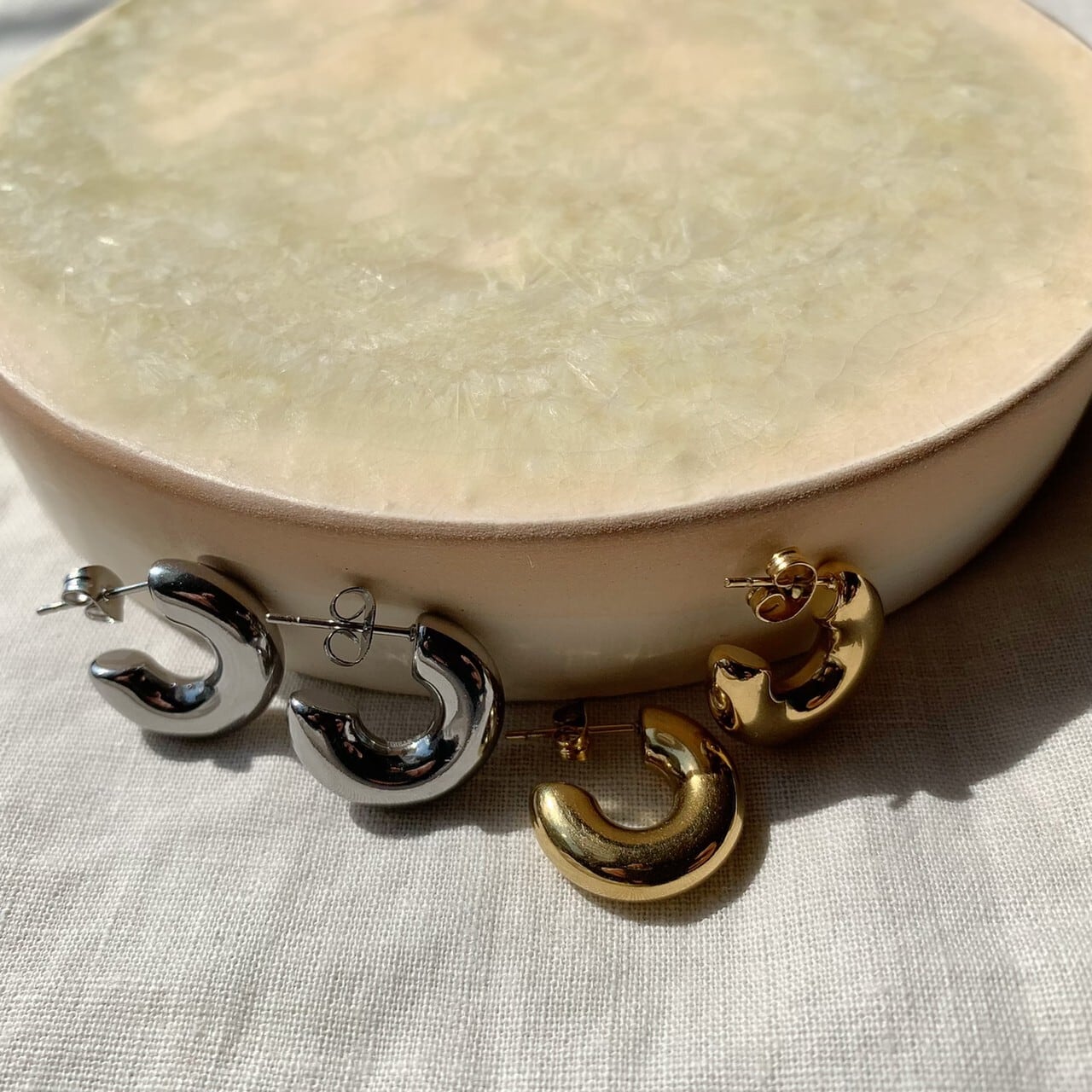 【SELECT】サージカルステンレス　フープピアスレディース　シルバー　ゴールド　アクセサリー