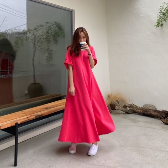 ロングワンピース Tシャツワンピ レディース 送料無料 3色 ワンピース ドレス 半袖 フレア 無地 シャツワンピース フレアワンピース ミモレ ロング丈 マキシ 半袖 クルーネック フレア ウエストマーク エレガント 大人可愛い きれいめ ナチュラル 華やか 上品 レトロ ガーリー 大人カラー 体型カバー 二の腕カバー 脚長 高見え 格上げ 春夏 大人 かわいい おしゃれ 普段使い デイリー お呼ばれ お出かけ デート 旅行 トレンド