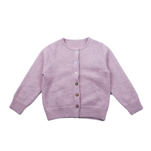 秋優しいピンクカーディガン