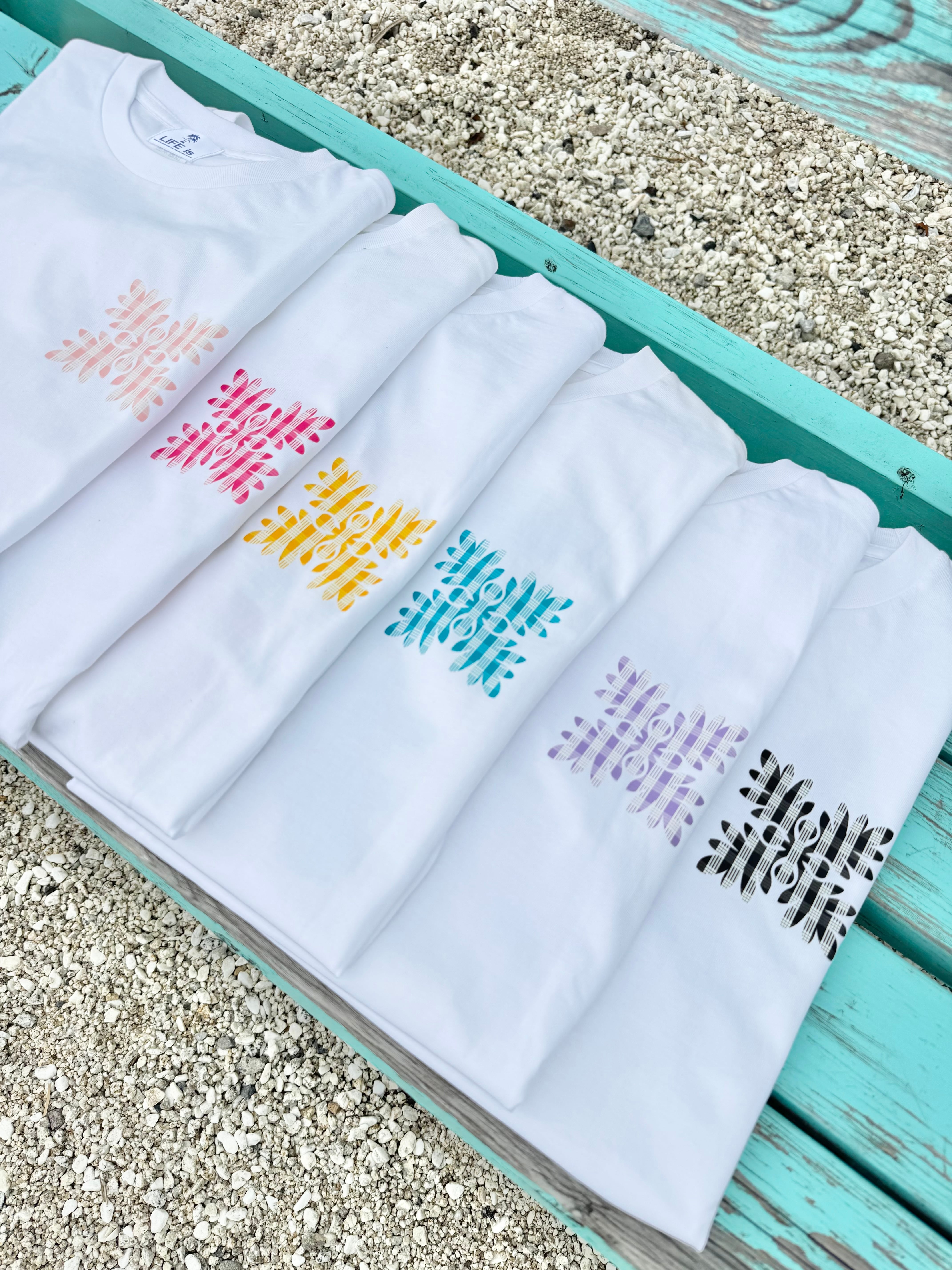 【mapuaコラボ】パラカチェック ラウアエTシャツ ¥6,990×tax