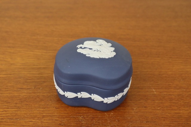 ウェッジウッド　ジャスパー　ポートランドブルー　小物入れ　ビーンボックス　天使　WEDGWOOD　イギリス　ヴィンテージ　T70-1