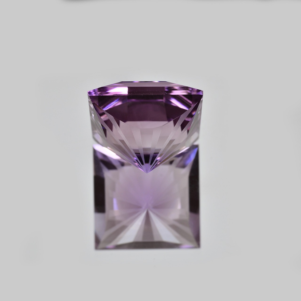 ソ付 アメジスト 12.830ct ルース 特殊カット スクウェア