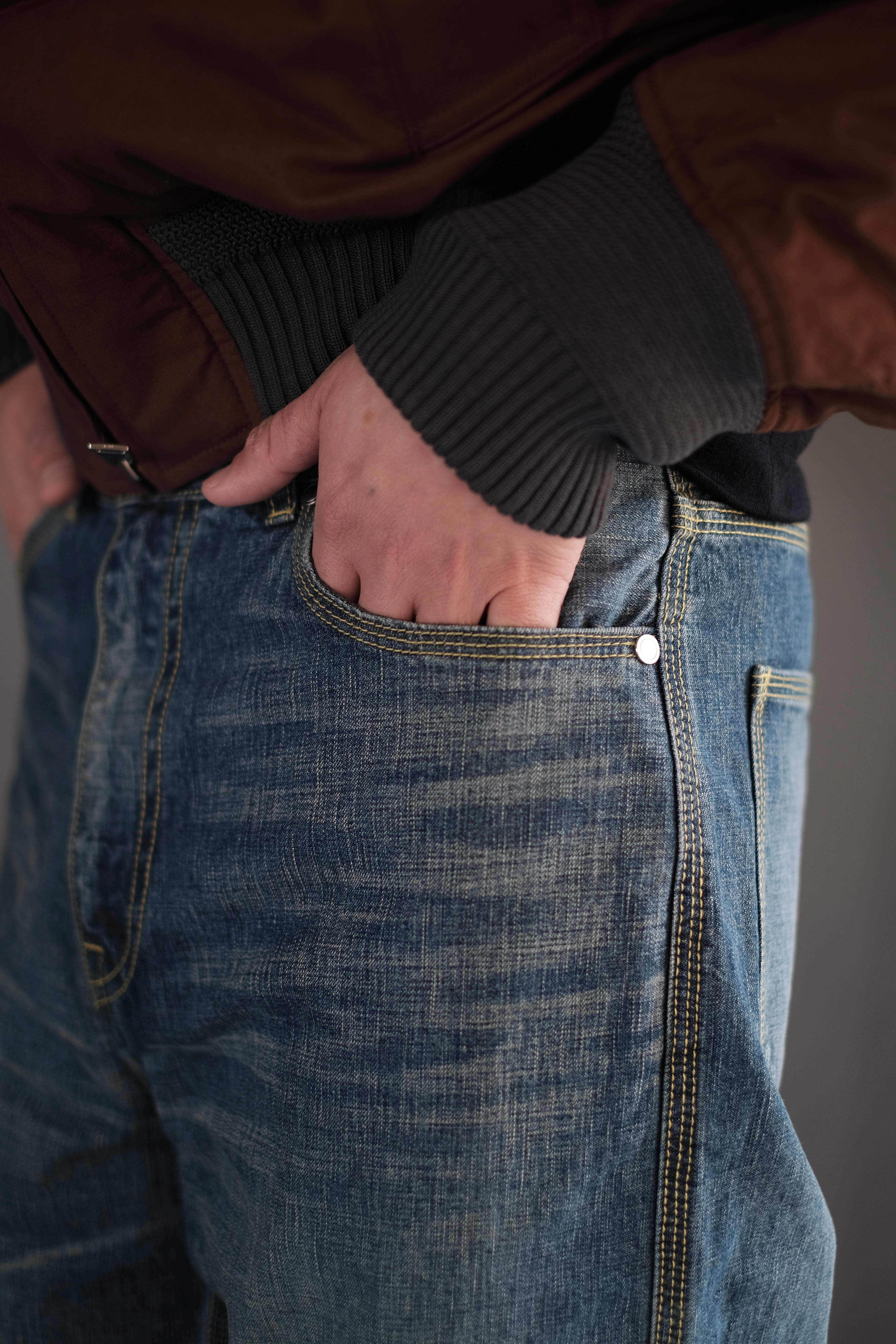 OUAT / -011- OFFICE JEANS BLUE | LIVING
