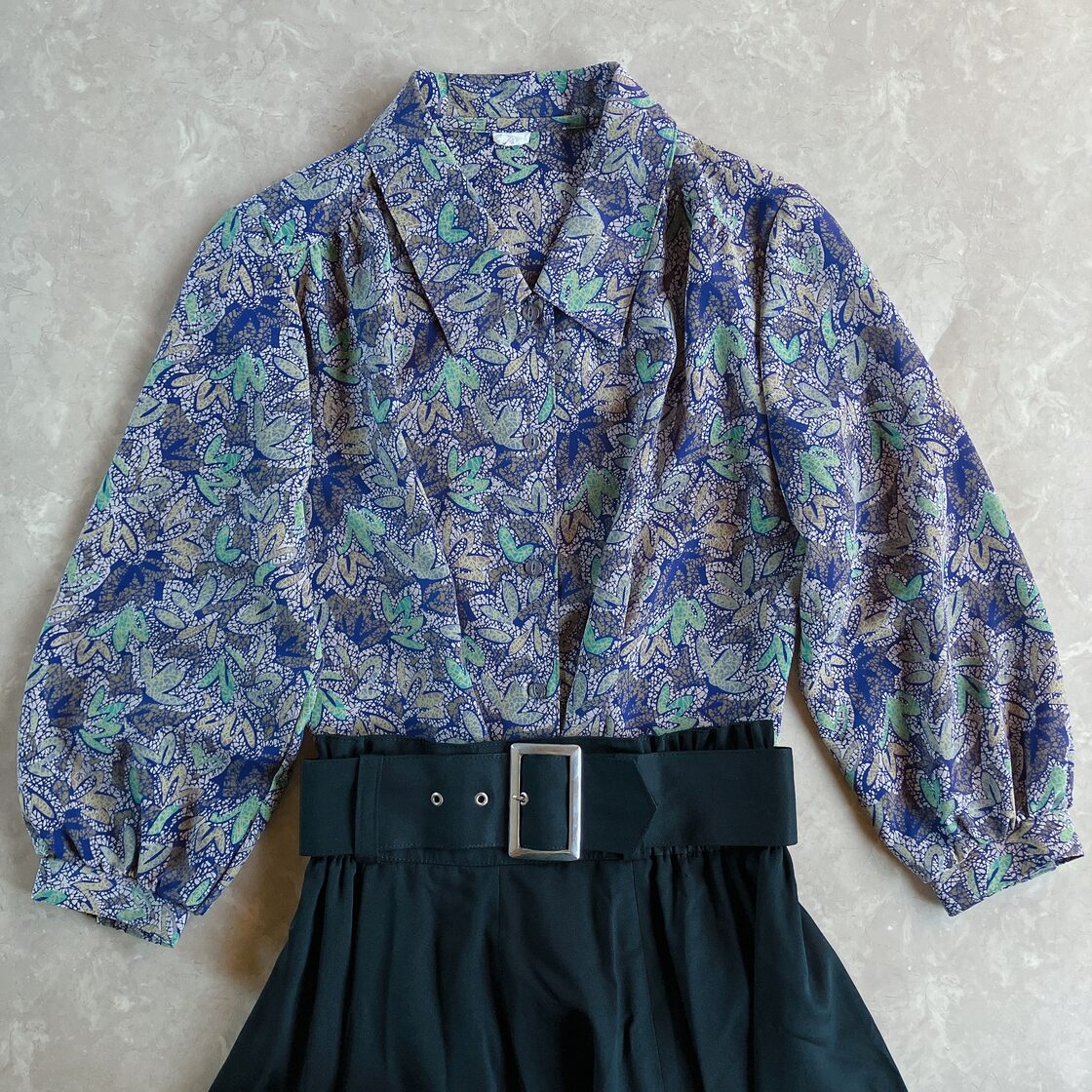 used レトロ 葉っぱ 総柄 ブラウス 古着 ヴィンテージ vintage | PAY ID