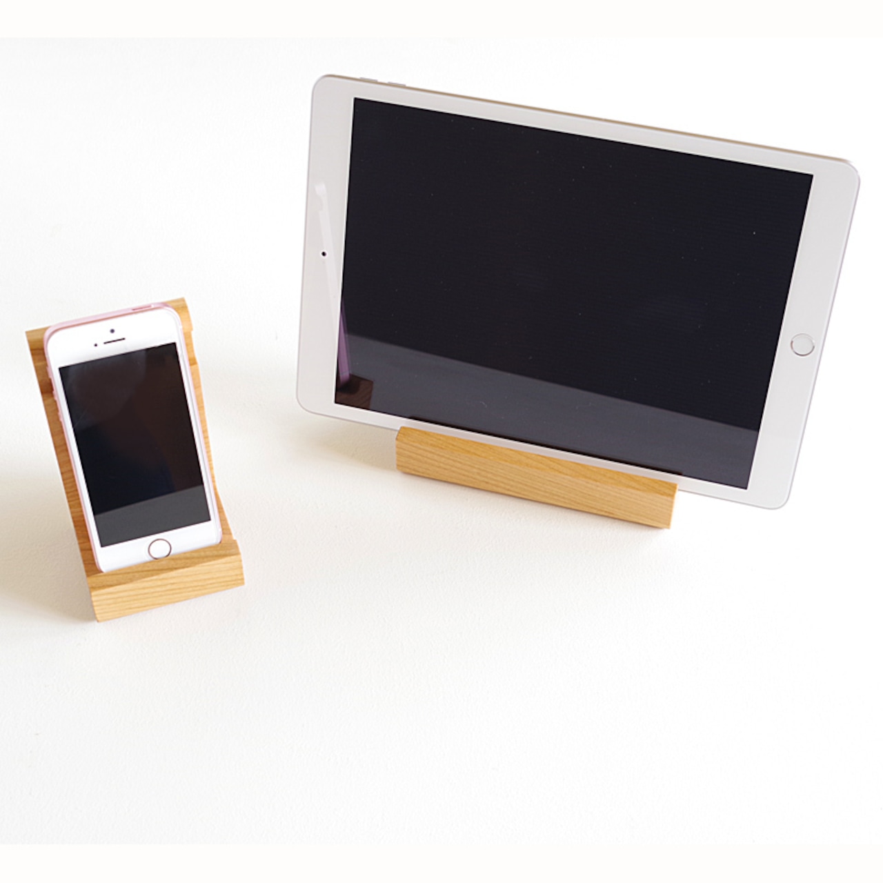角度を選べる木製タブレットスタンド / Tablet stand with two angle options - 8