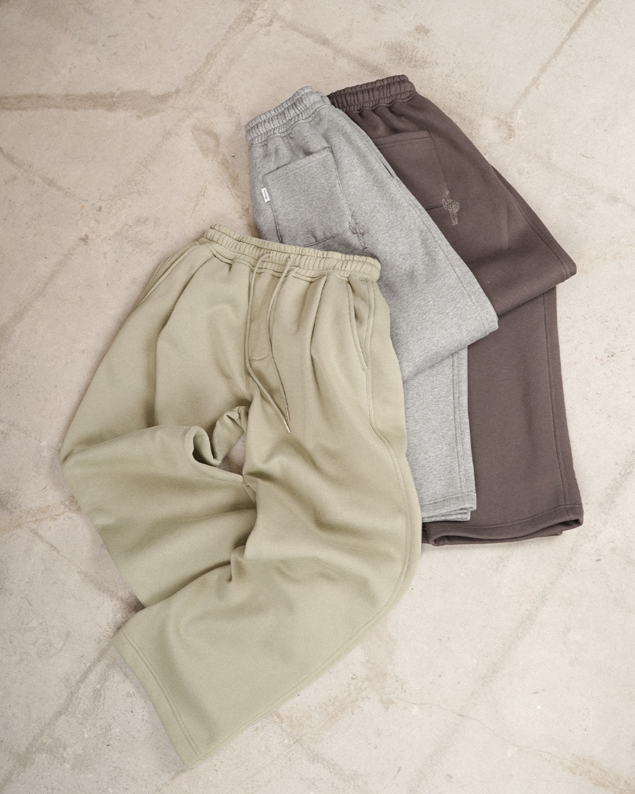 【#Re:room】TUCK WIDE SWEAT PANTS［REP302］