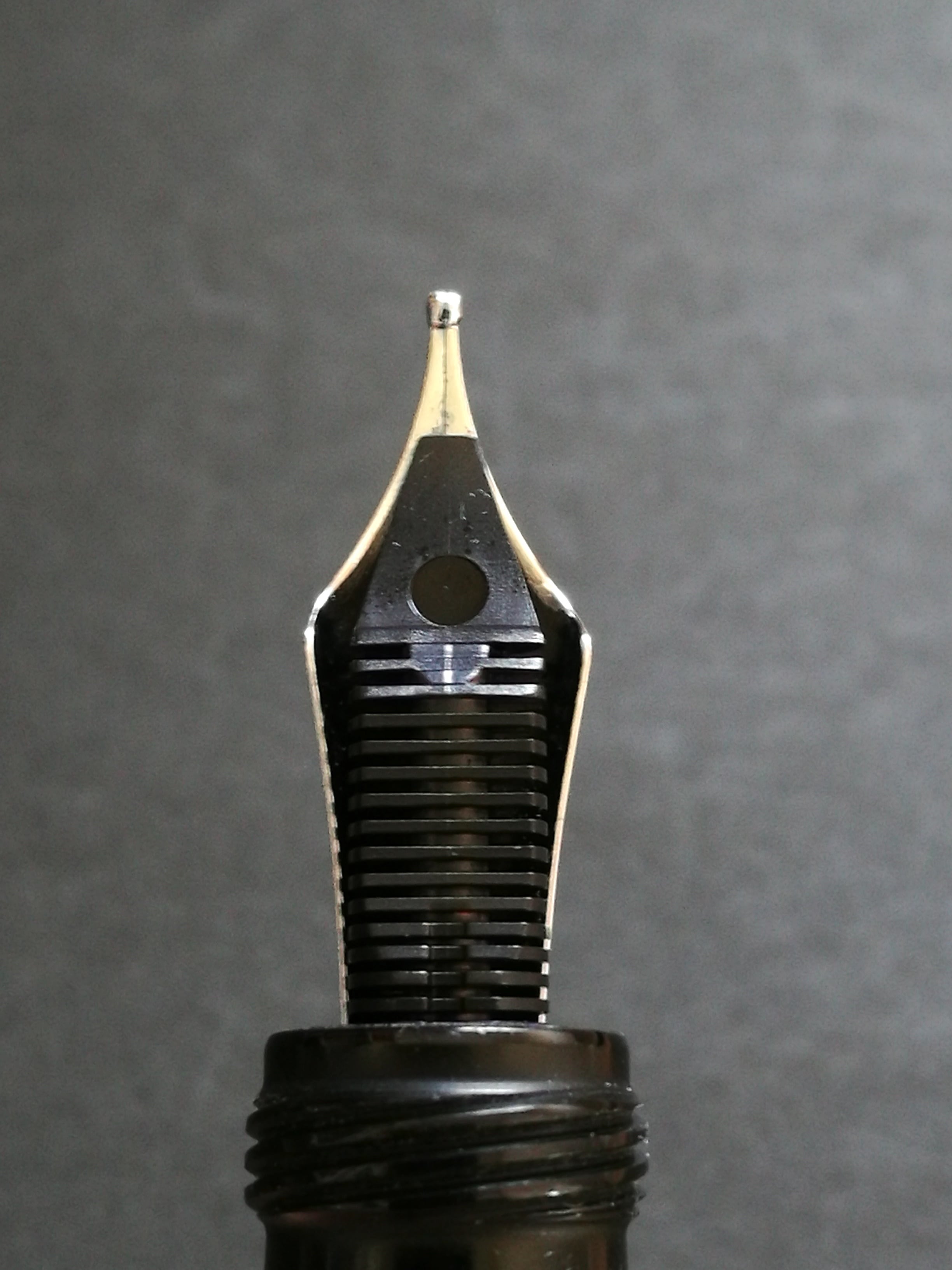 アンコラ ペルラ ANCORA Perla （太字） 18K 01756 | 川口明弘の調整万年筆
