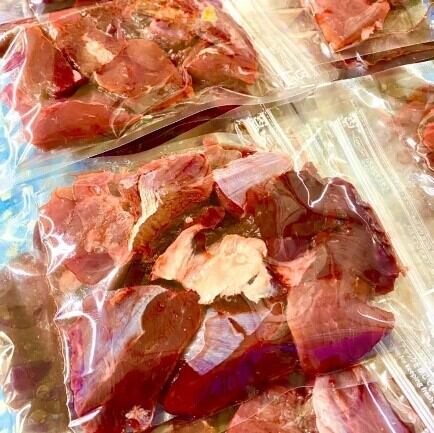 鹿肉 1kg ぶつ切り 犬用 国産 無添加 天然 生肉 冷凍 小分 ジビエ