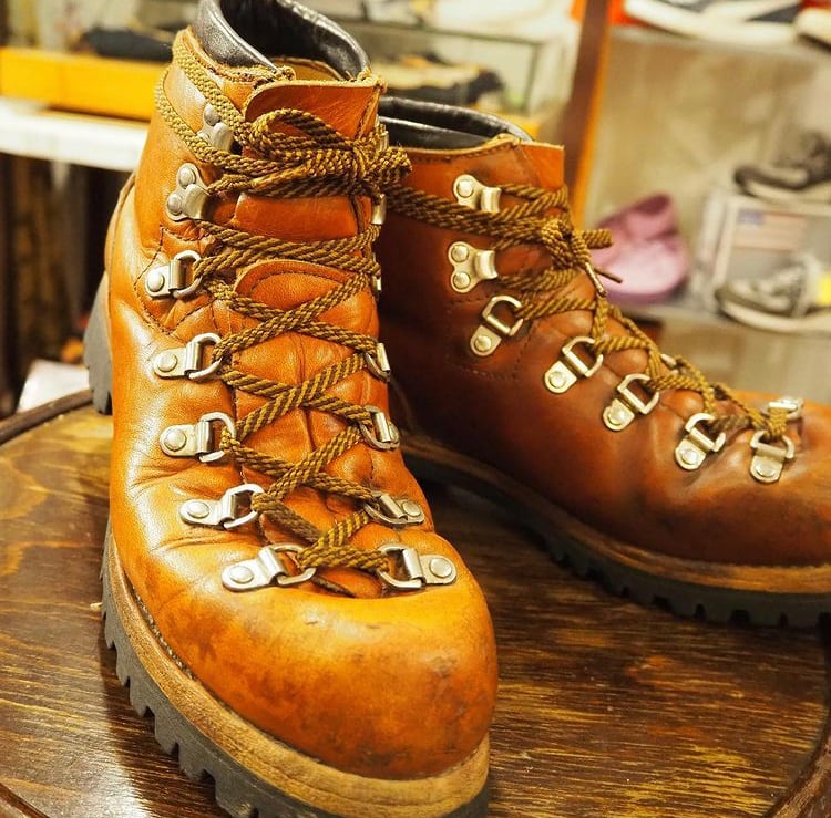 日本産 REDWING mountain boots ビンテージ ブーツ | benchmarkexpo.com