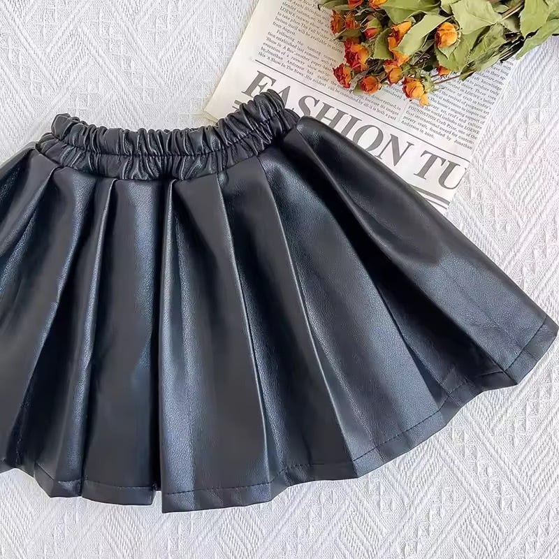 レザー風プリーツミニスカート