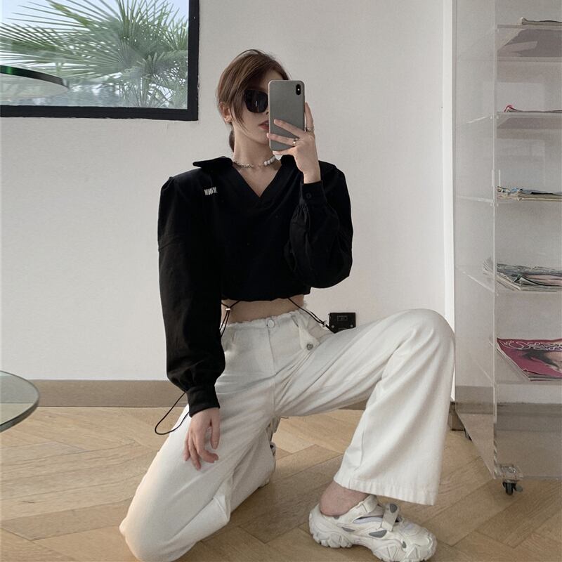 スタンドカラーショルダーパッドブラックVネックTシャツレディース2020年秋新しいスリム長袖ランタンスリーブ巾着デザイントップ ブラックストロベリース85377319149