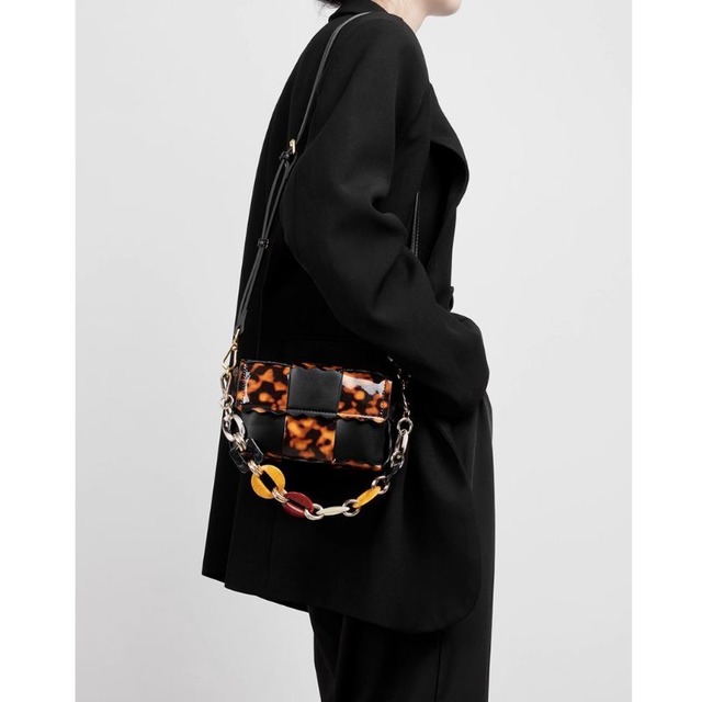 Tortoiseshell pattern small square handbag C1361