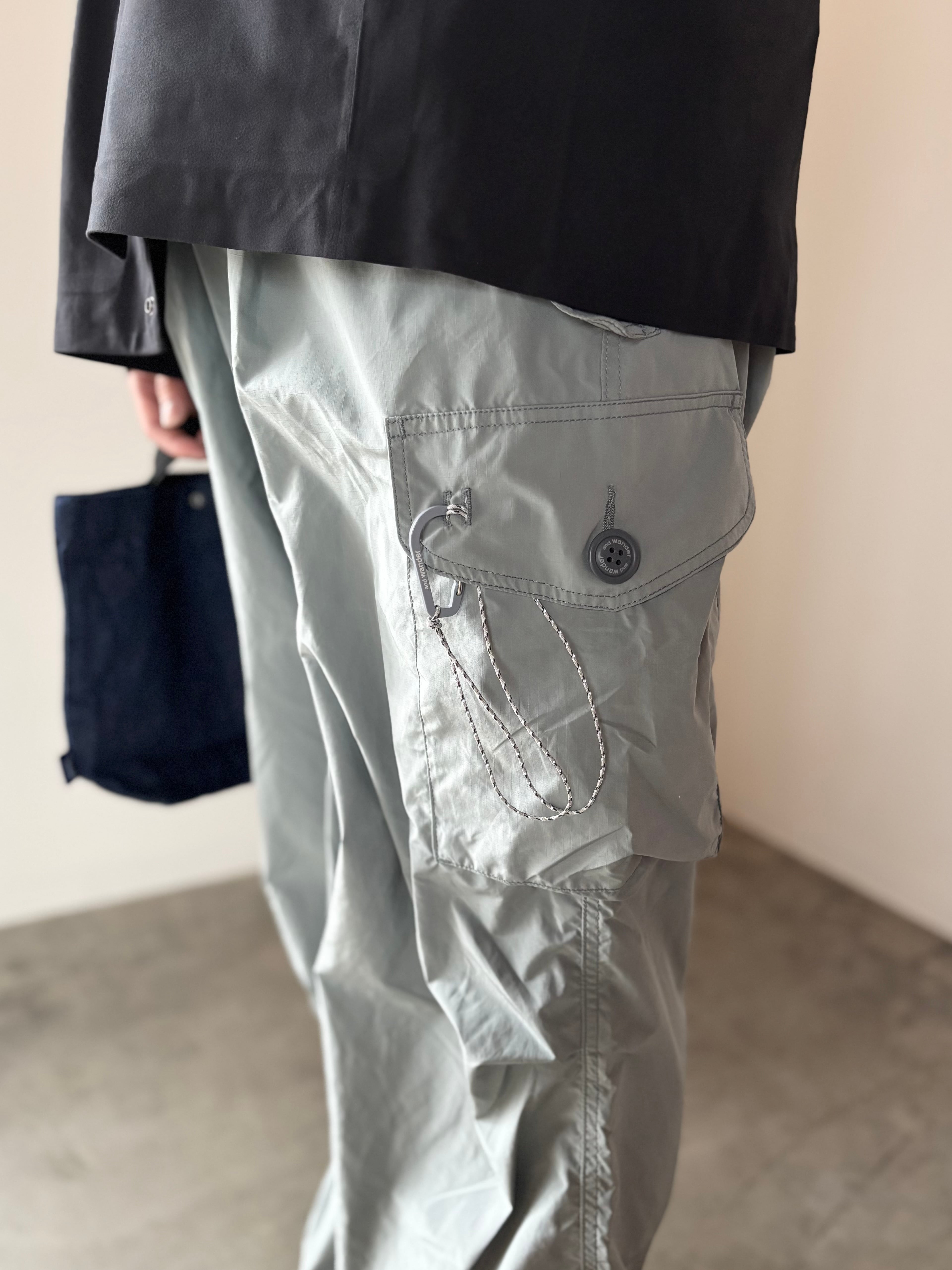 and wander アンドワンダー【oversized cargo pants】 | LARGE LAB TOWN
