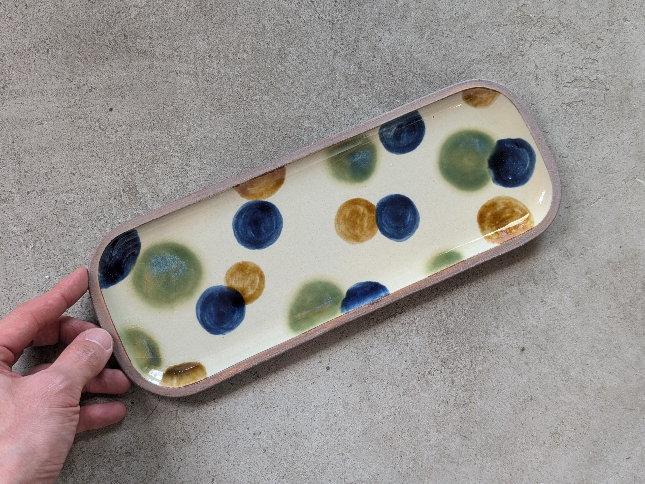 やちむん 角皿長 ／ やちむんドット | 一翠窯 | inoya | Basic Life