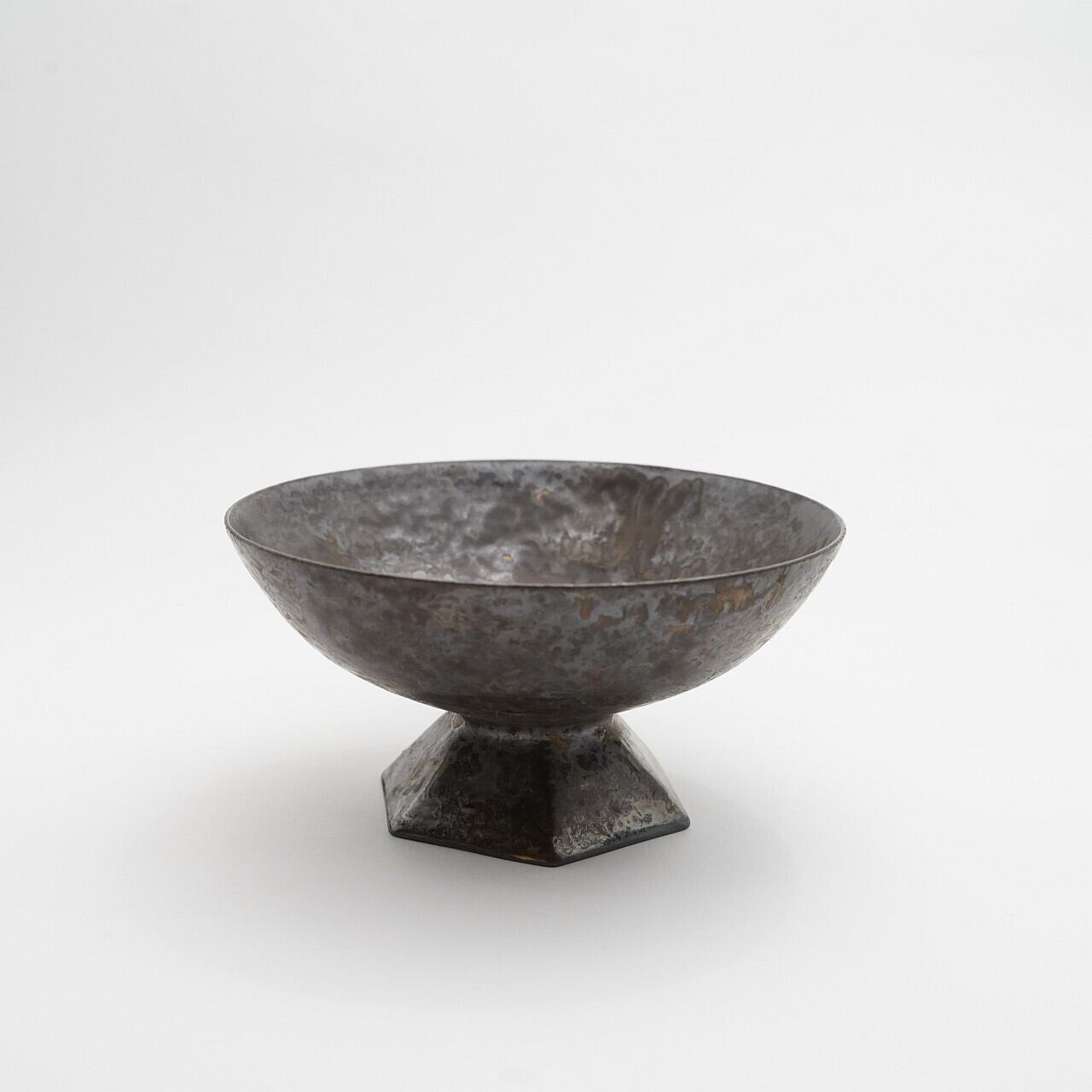 【平井 秀】黒金4寸高台鉢 ku-14kd