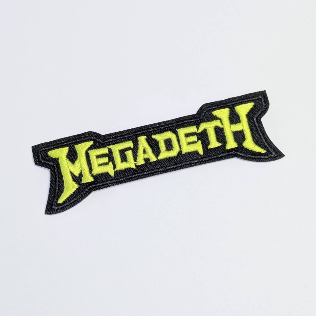 送料無料！ ★刺繍アイロンワッペン★【 MEGADETH（メガデス）】 〚アメリカン雑貨 アメトイ〛