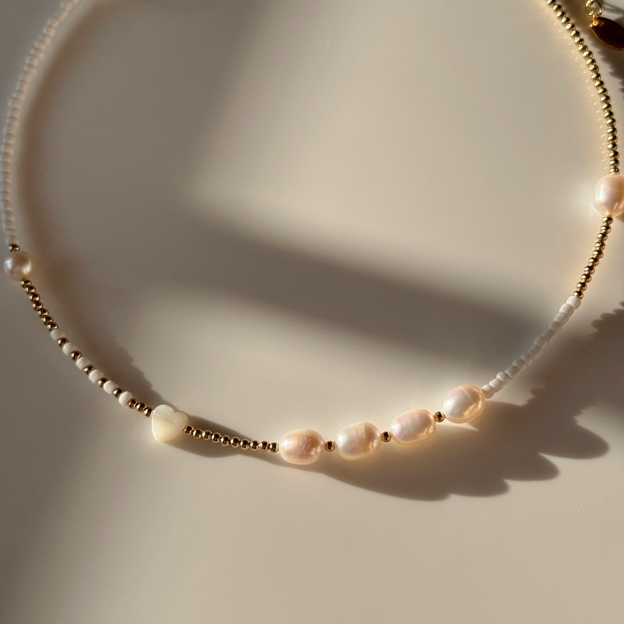 [ gold×white ］beads necklace［BZ06-G ］
