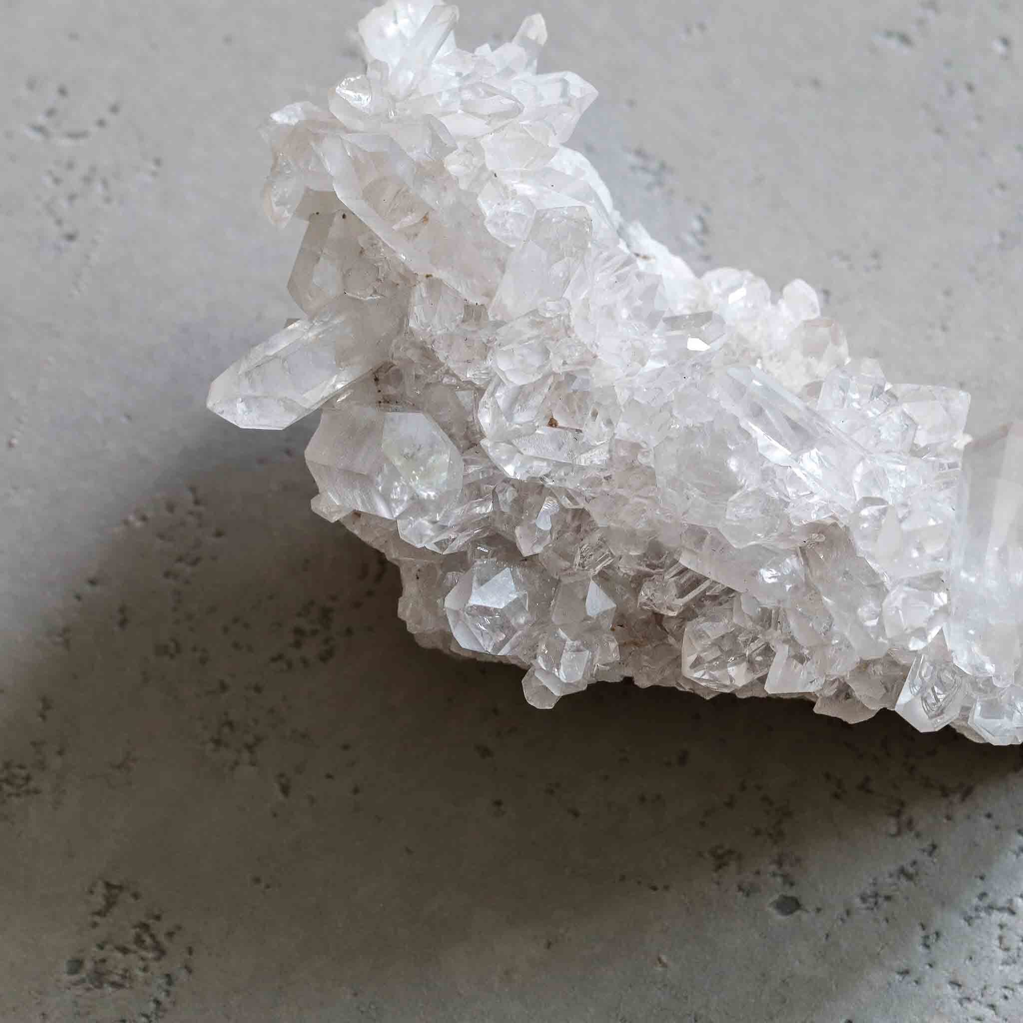 マダガスカル産水晶クラスター3434｜【送料無料】Madagascar Clear