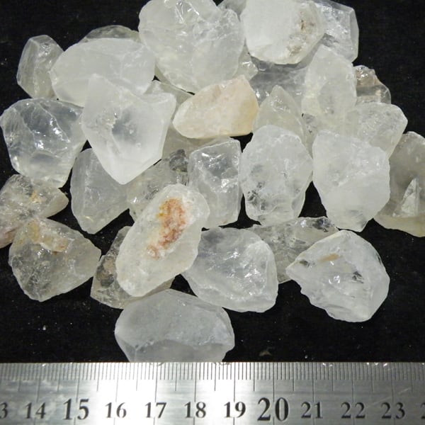 天然石クリスタルクォーツ・水晶 原石量り売り 浄化・置物・観賞用