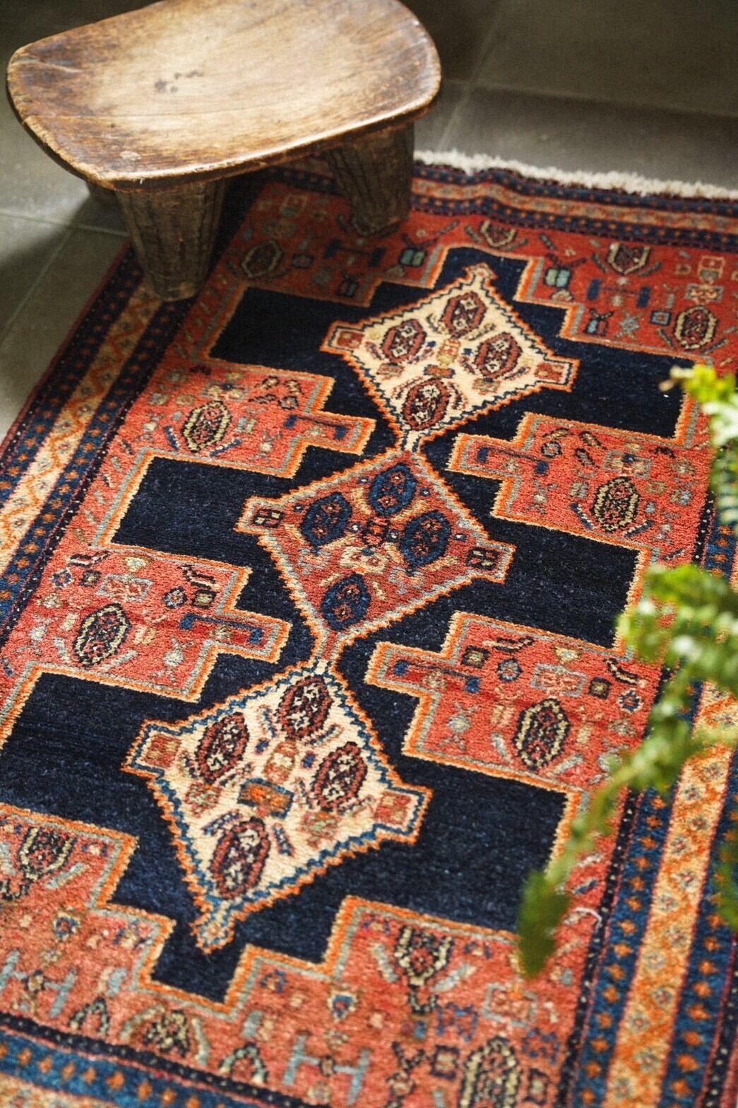 1433-Vintage Percian Senneh rug