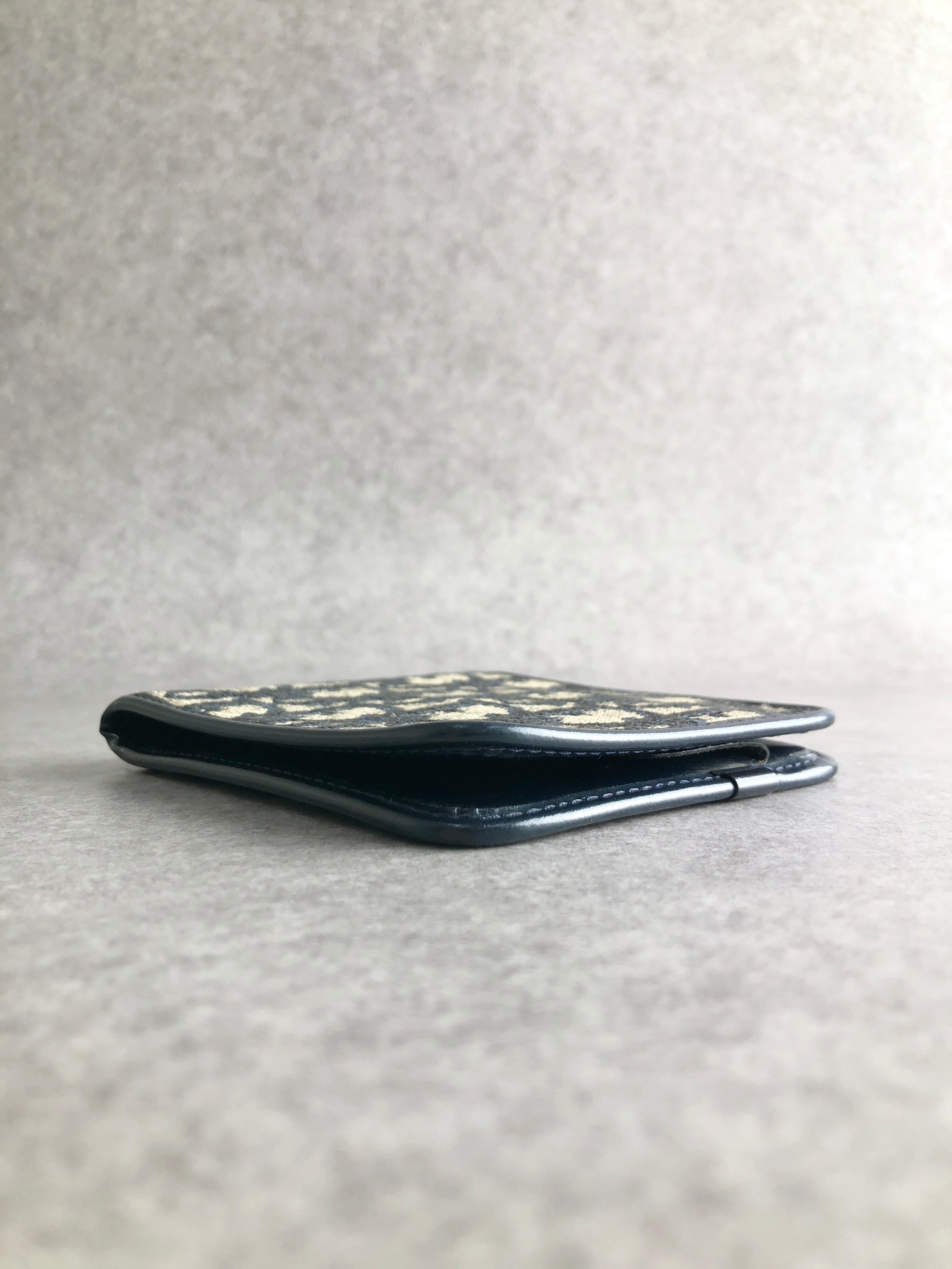 クリスチャンディオール トロッター 二つ折り長財布 ネイビー キャンバス レザー 送料無料】Christian Dior ネイビーレザー 長財布 ChristianDior