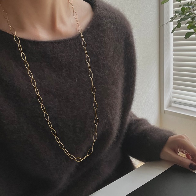 リーフチェーンロングネックレス