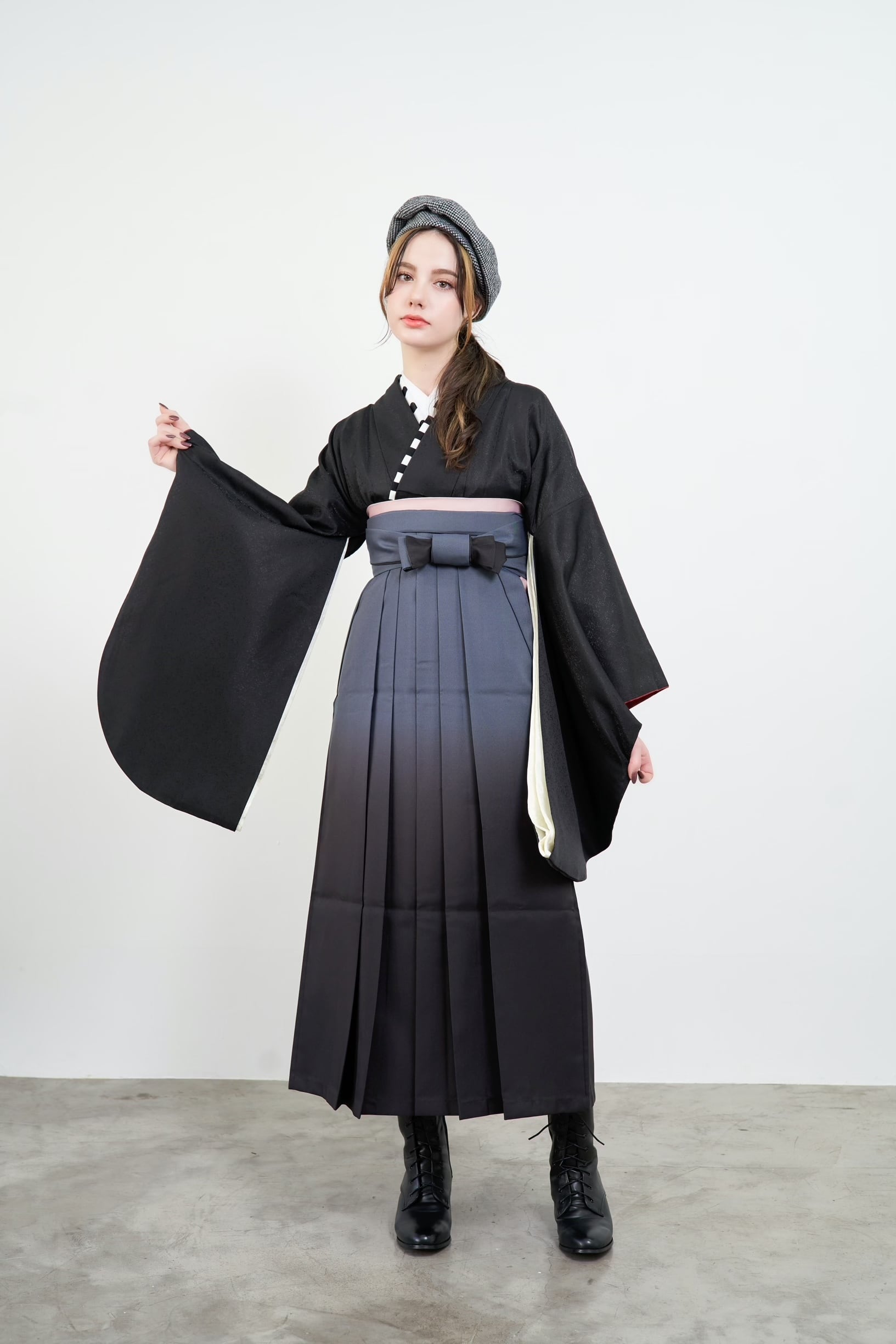新作 卒業式袴 袴3点セット チャコール 薔薇 卒業式 袴 二尺袖着物 