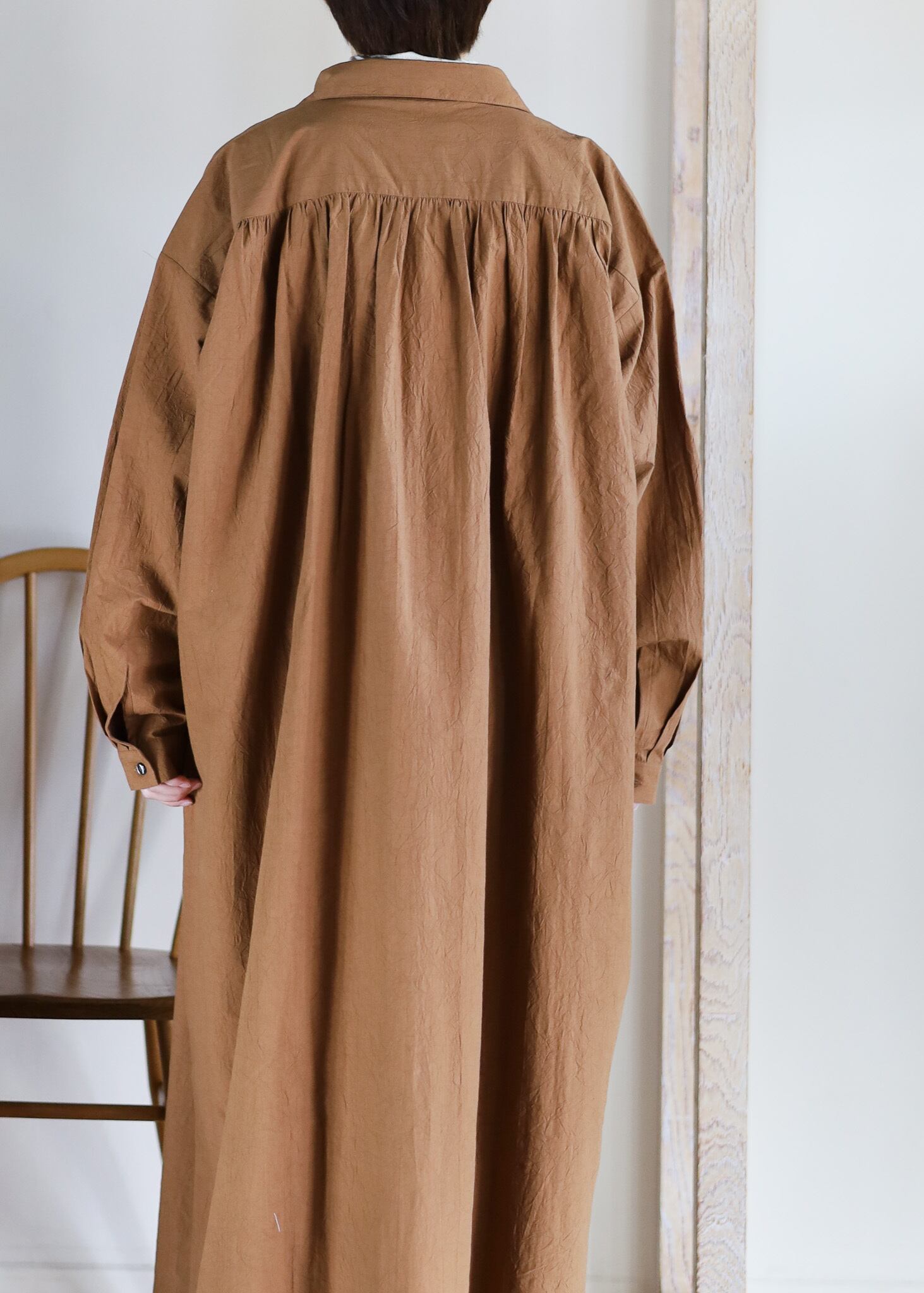 Honnete - High Count Crushed Cotton ギャザーロングシャツ  