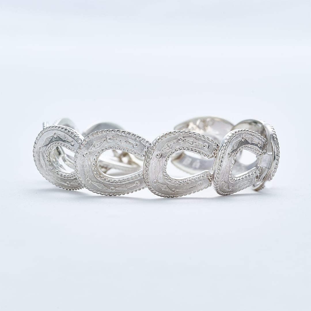 BN-095 Spirit Horse shoe Bracelet | WAKAN SILVER SMITH online store